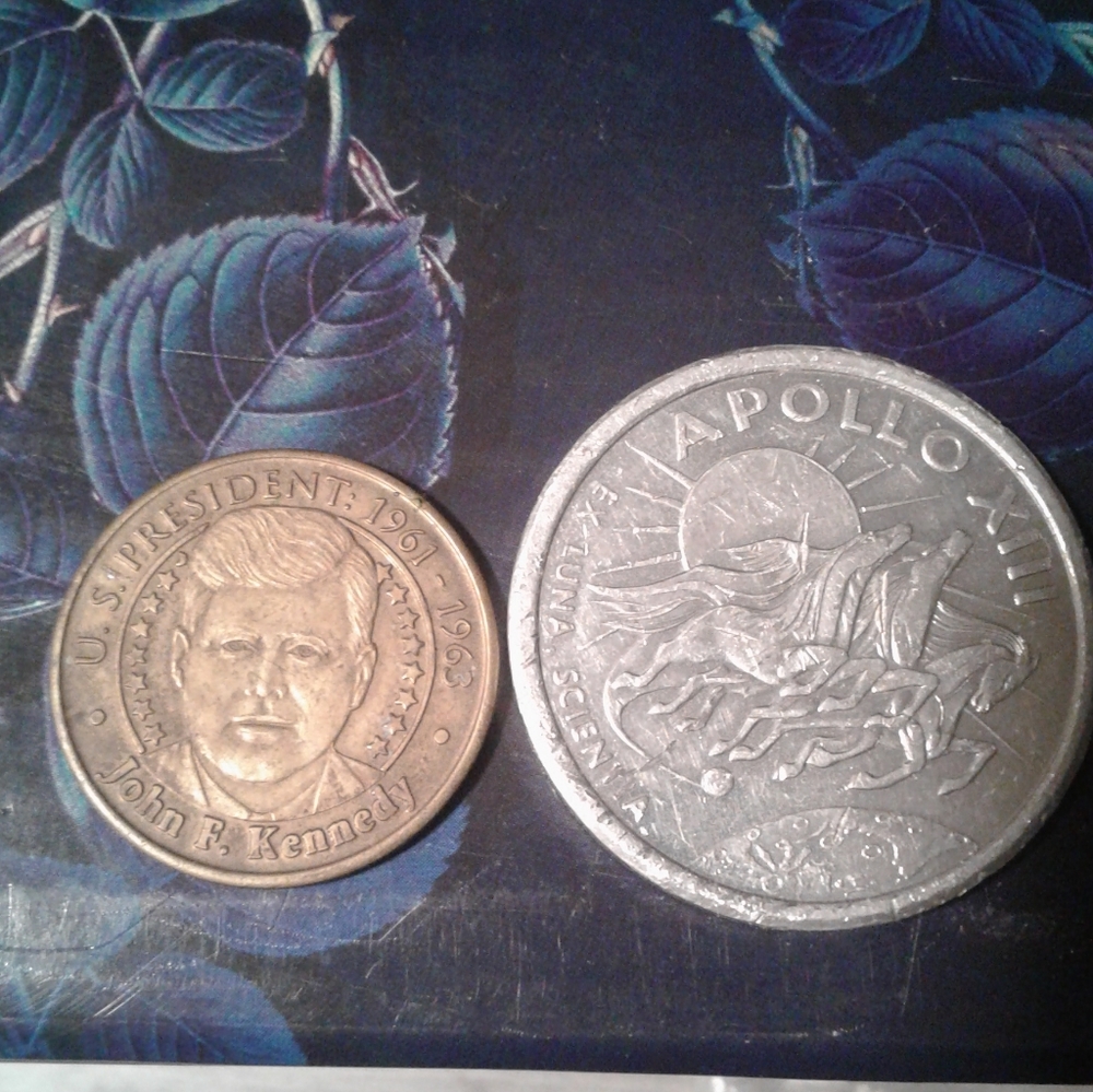 COPY - Collectables - Picture 2 of 7